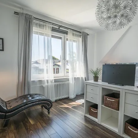 Haus Wellen Und 3 Lägenhet Büsum