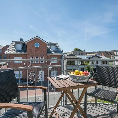 Haus Wellen Und 3